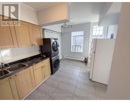 APT 2 - 611 DANFORTH AVENUE, Toronto, Ontario