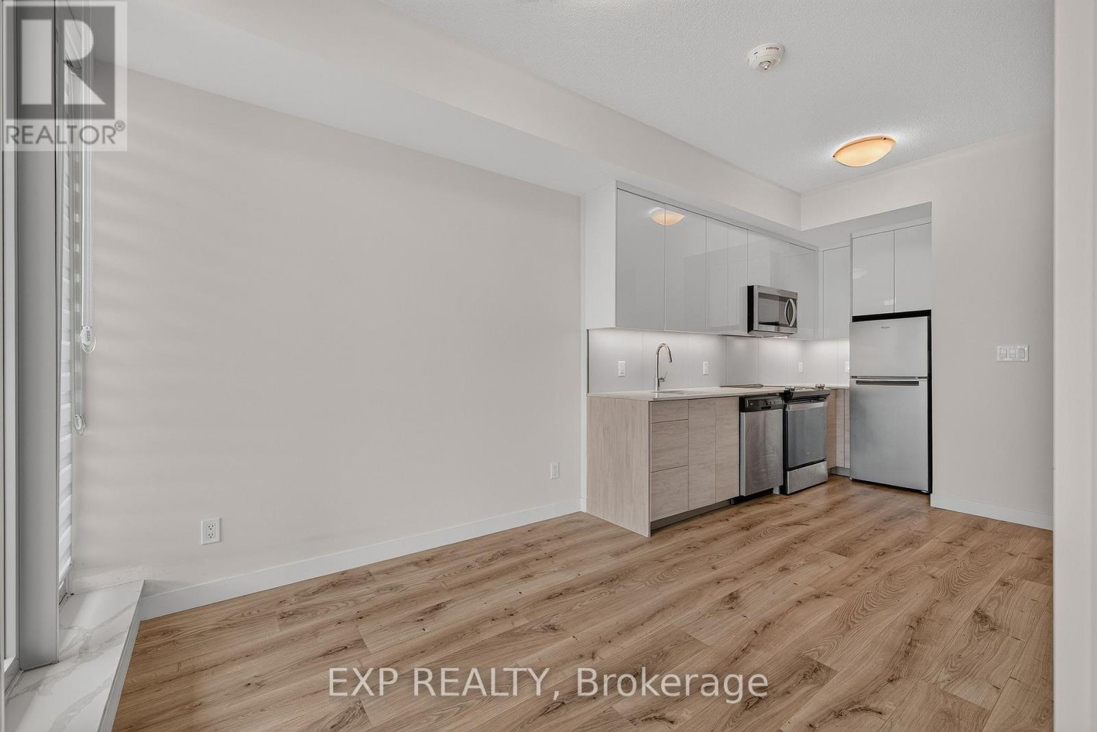 611 - 60 Frederick Street, Kitchener, Ontario  N2H 0C7 - Photo 4 - X13876230