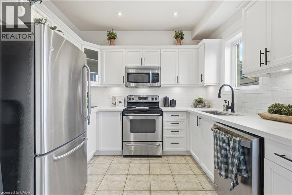 86 Springstead Avenue, Stoney Creek, Ontario  L8E 6E9 - Photo 13 - 40869692
