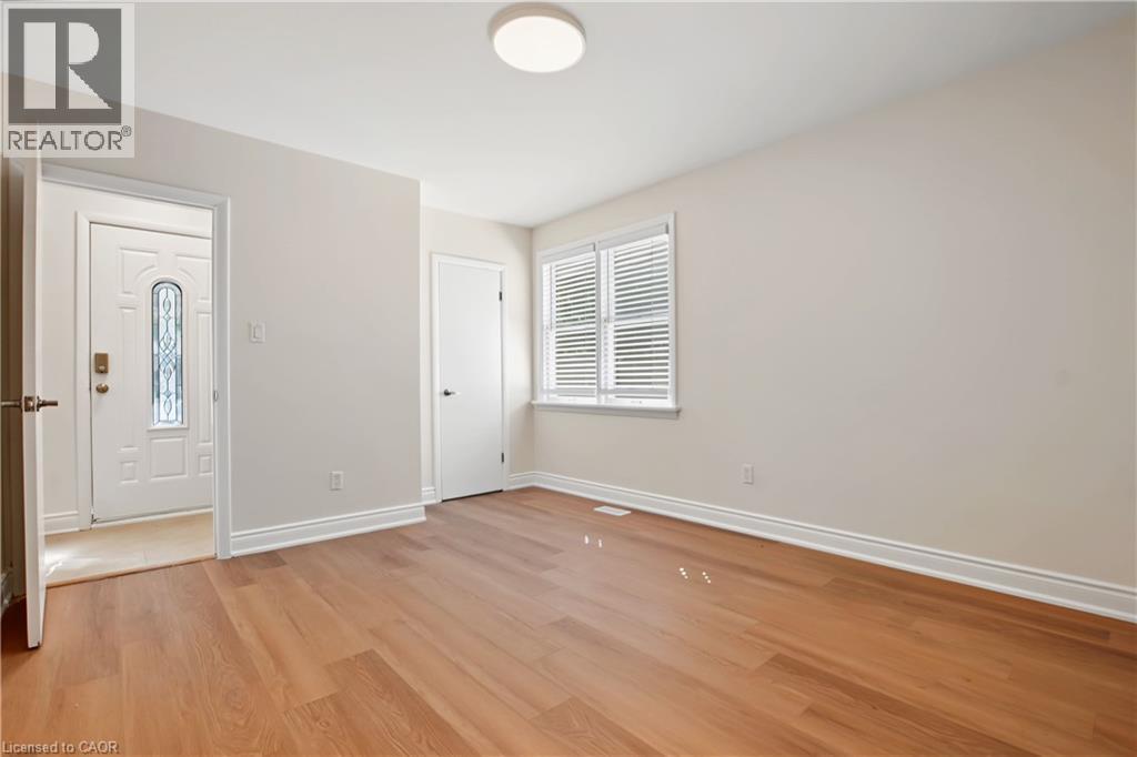 143 Elgin Crescent, Waterloo, Ontario  N2J 2S5 - Photo 7 - 40869665