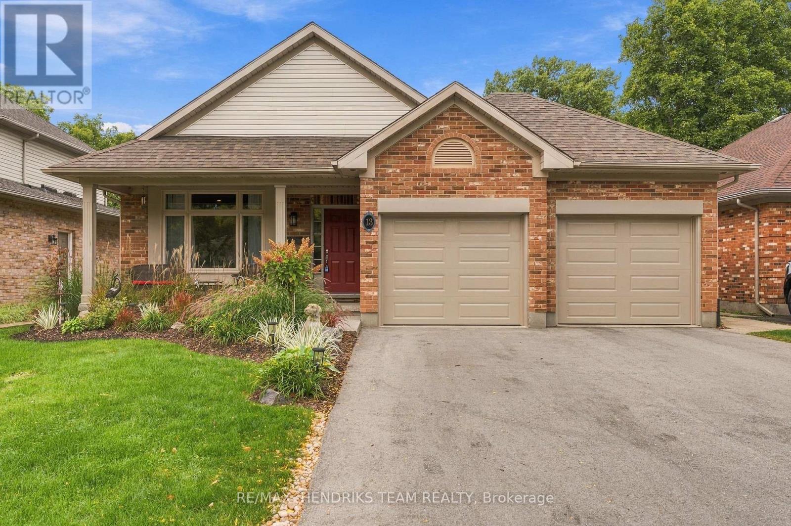 13 TIMBER LANE, St. Catharines, Ontario