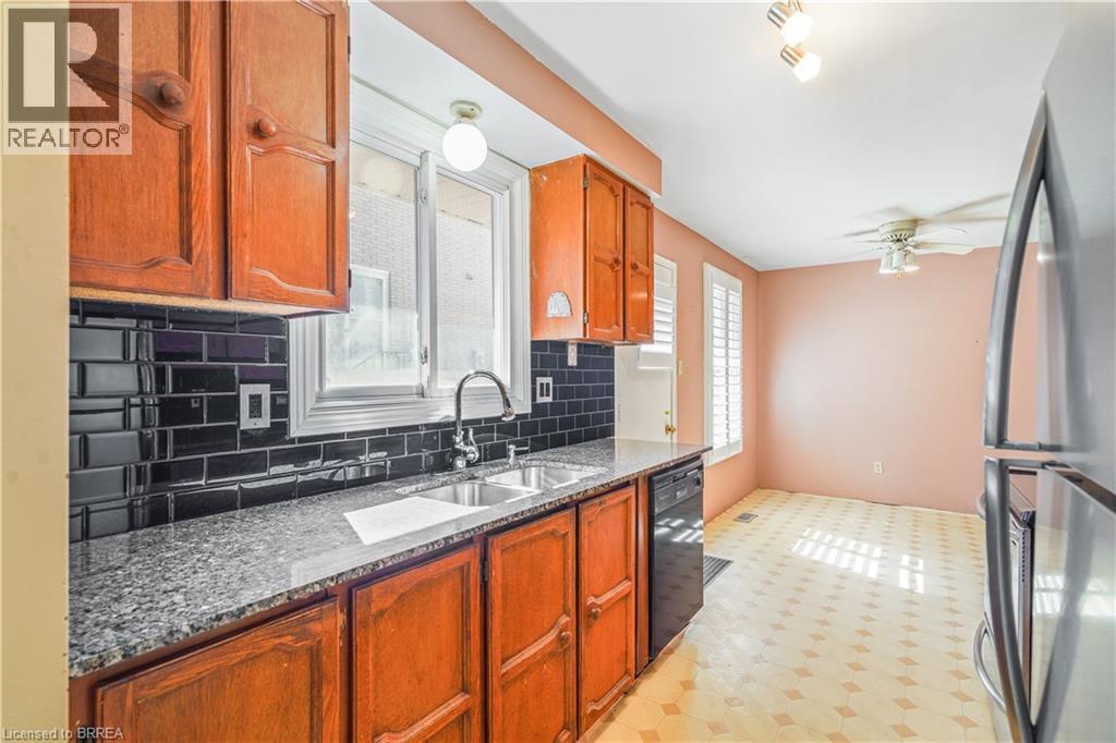 35 Ivanhoe Road, Brantford, Ontario  N3R 6V1 - Photo 17 - 40868927