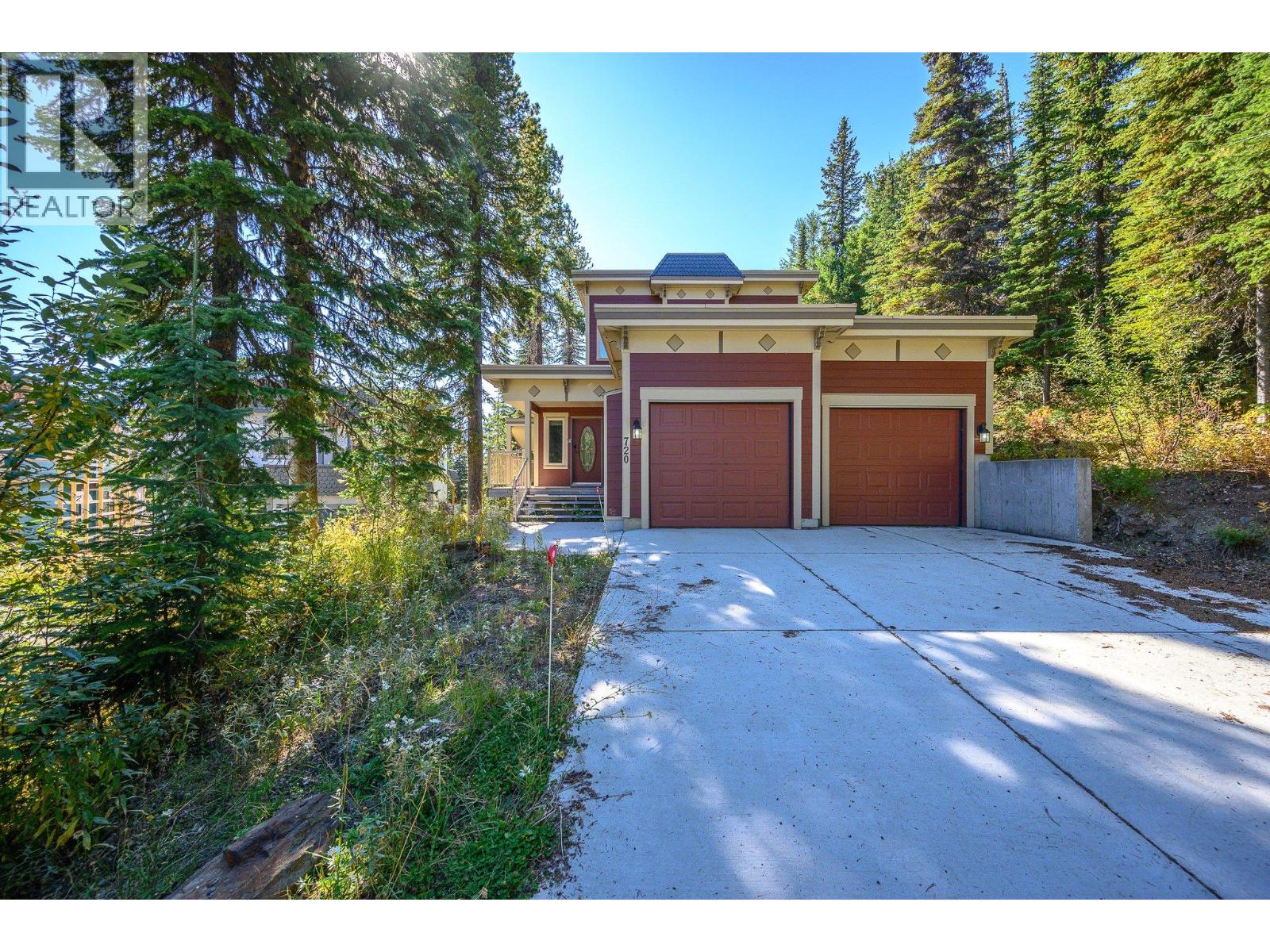 720 Monashee Court, Silver Star, British Columbia
