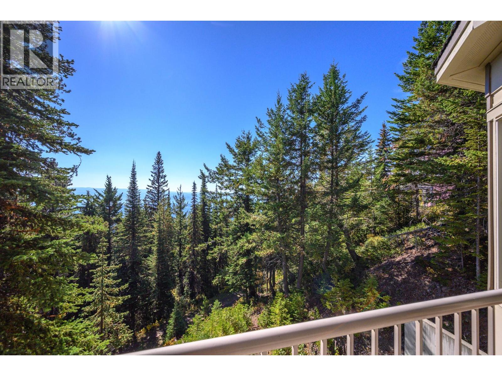 720 Monashee Court, Silver Star, British Columbia  V1B 0S5 - Photo 6 - 10401037