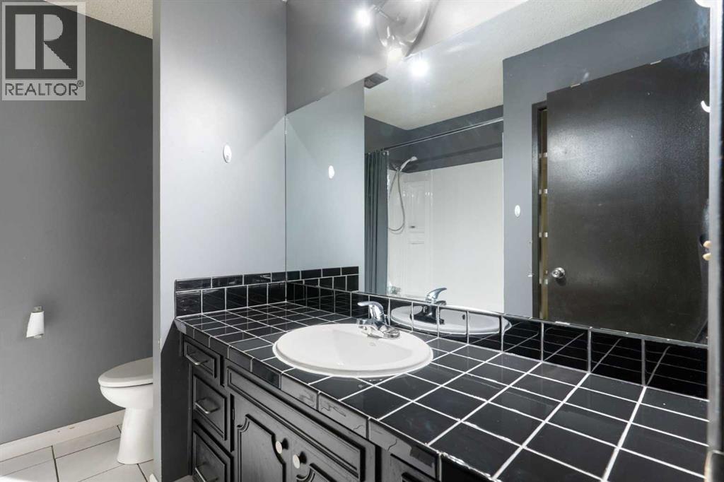 107 Bermuda Close NW, Calgary, Alberta  T3K 1G4 - Photo 15 - A2347471