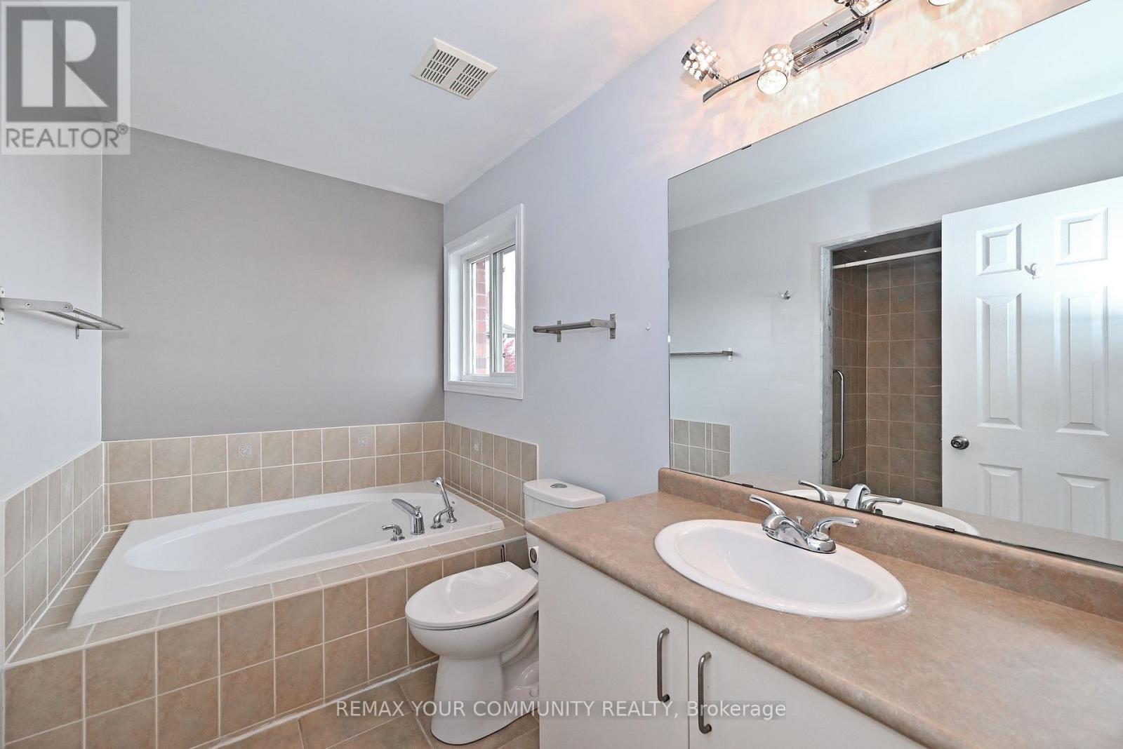 73 Laurendale Avenue, Georgina, Ontario  L4P 4G1 - Photo 39 - N13855034
