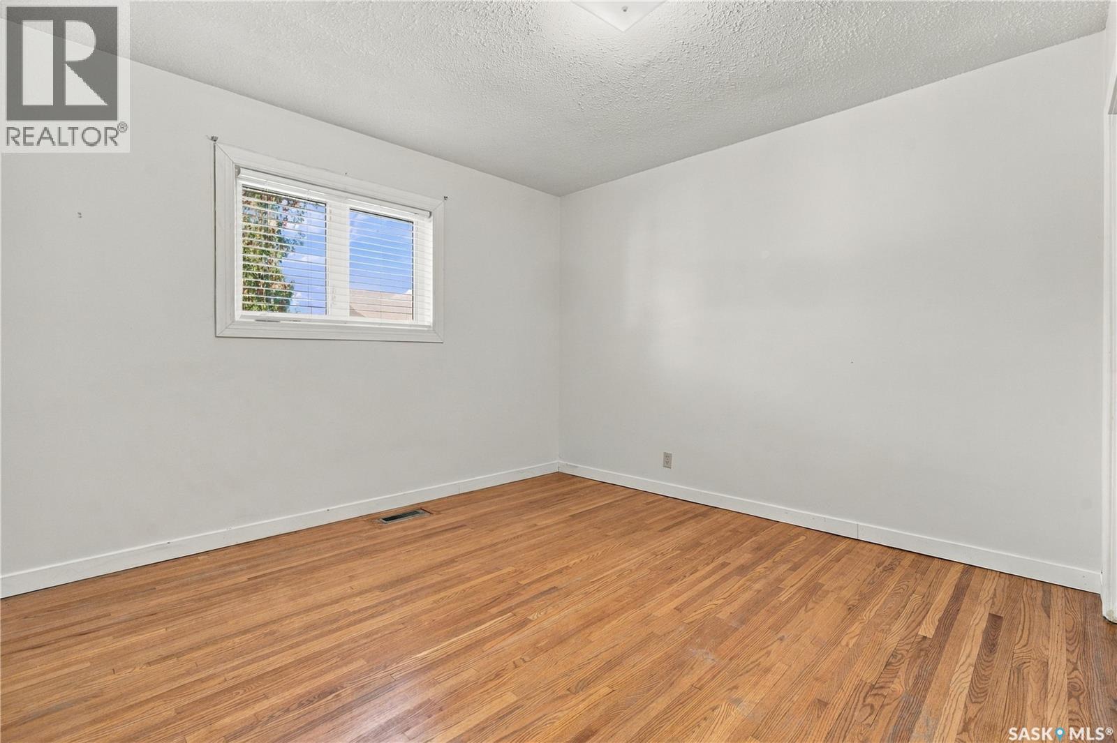 328 College Avenue E, Regina, Saskatchewan  S4N 0V8 - Photo 17 - SK050652