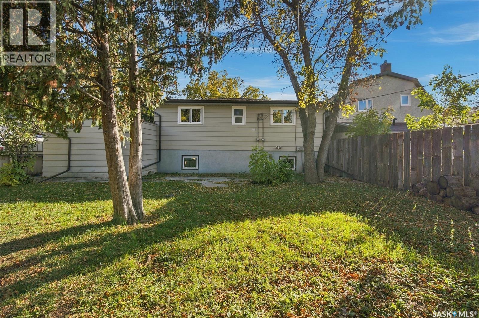328 College Avenue E, Regina, Saskatchewan  S4N 0V8 - Photo 34 - SK050652