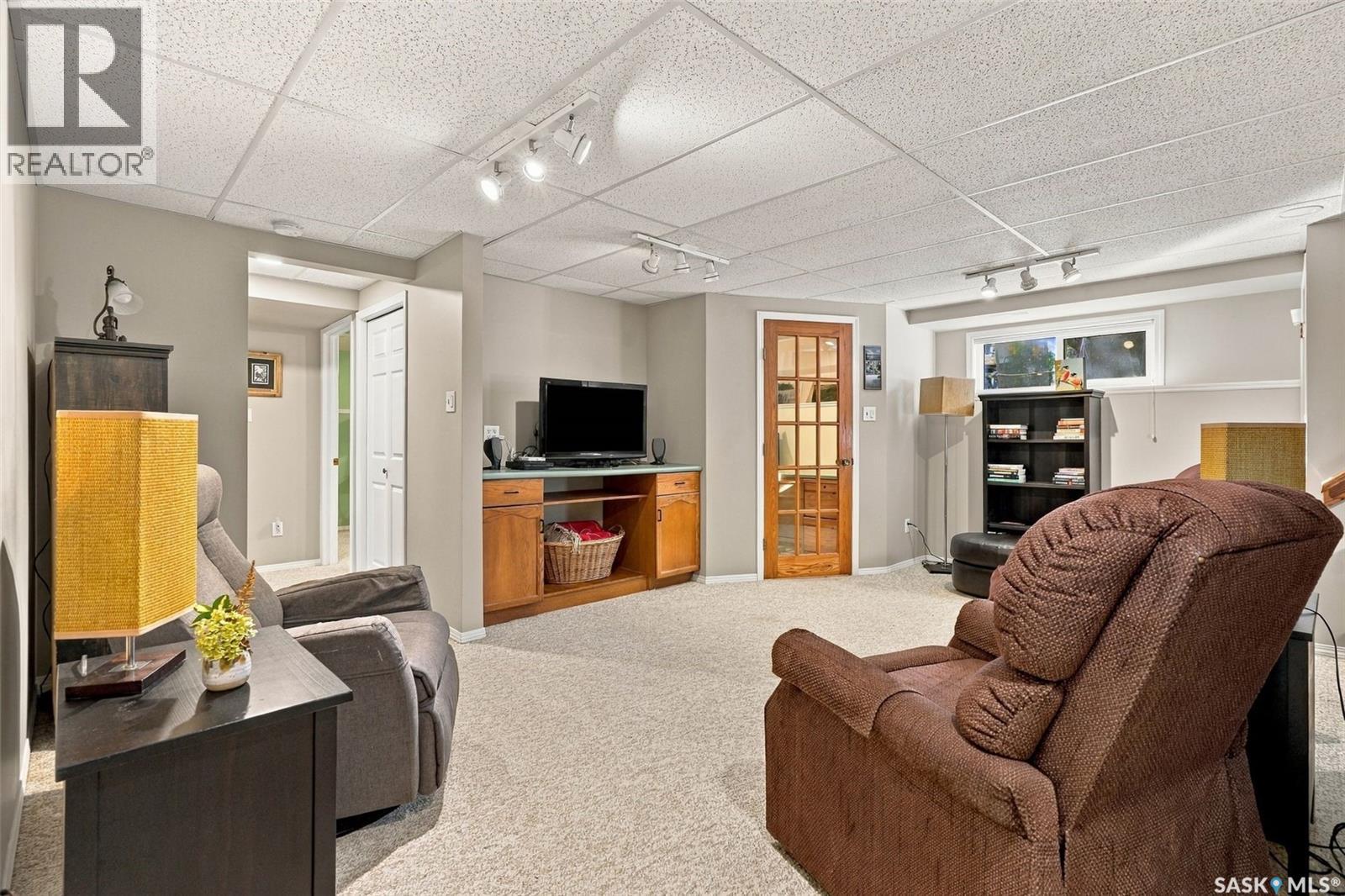 567 Adilman Drive, Saskatoon, Saskatchewan  S7K 6E8 - Photo 37 - SK050467