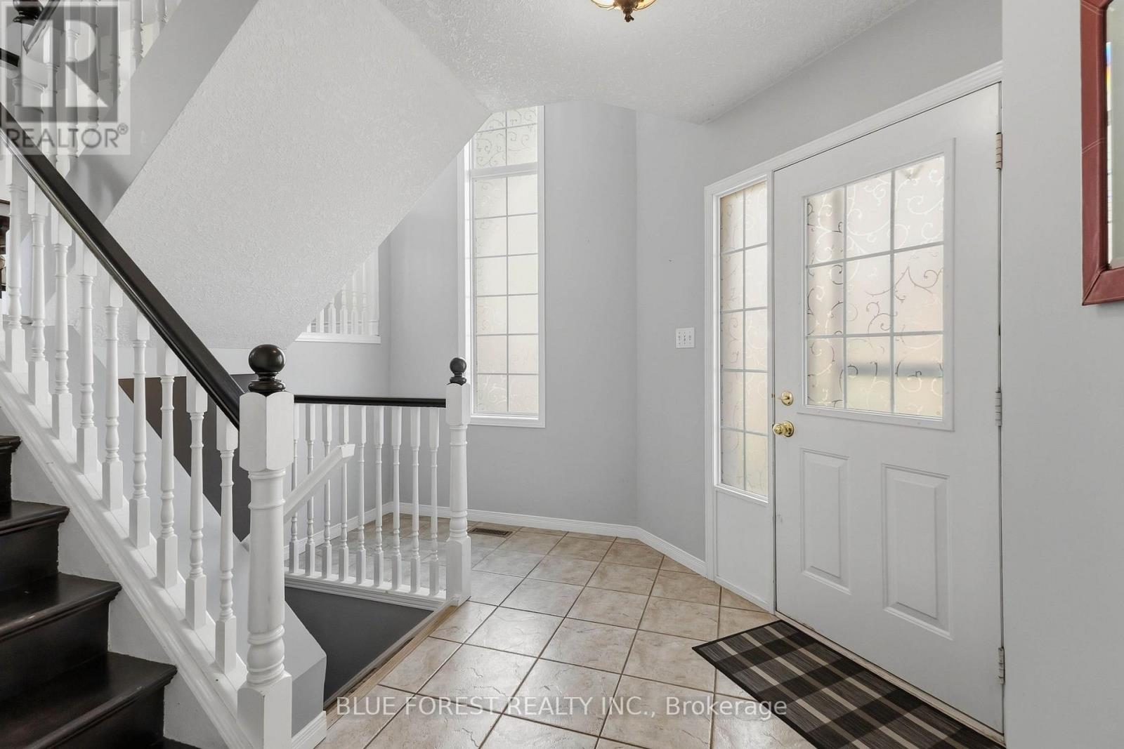 763 Redoak Place, London North, Ontario  N6H 5R8 - Photo 3 - X13876352