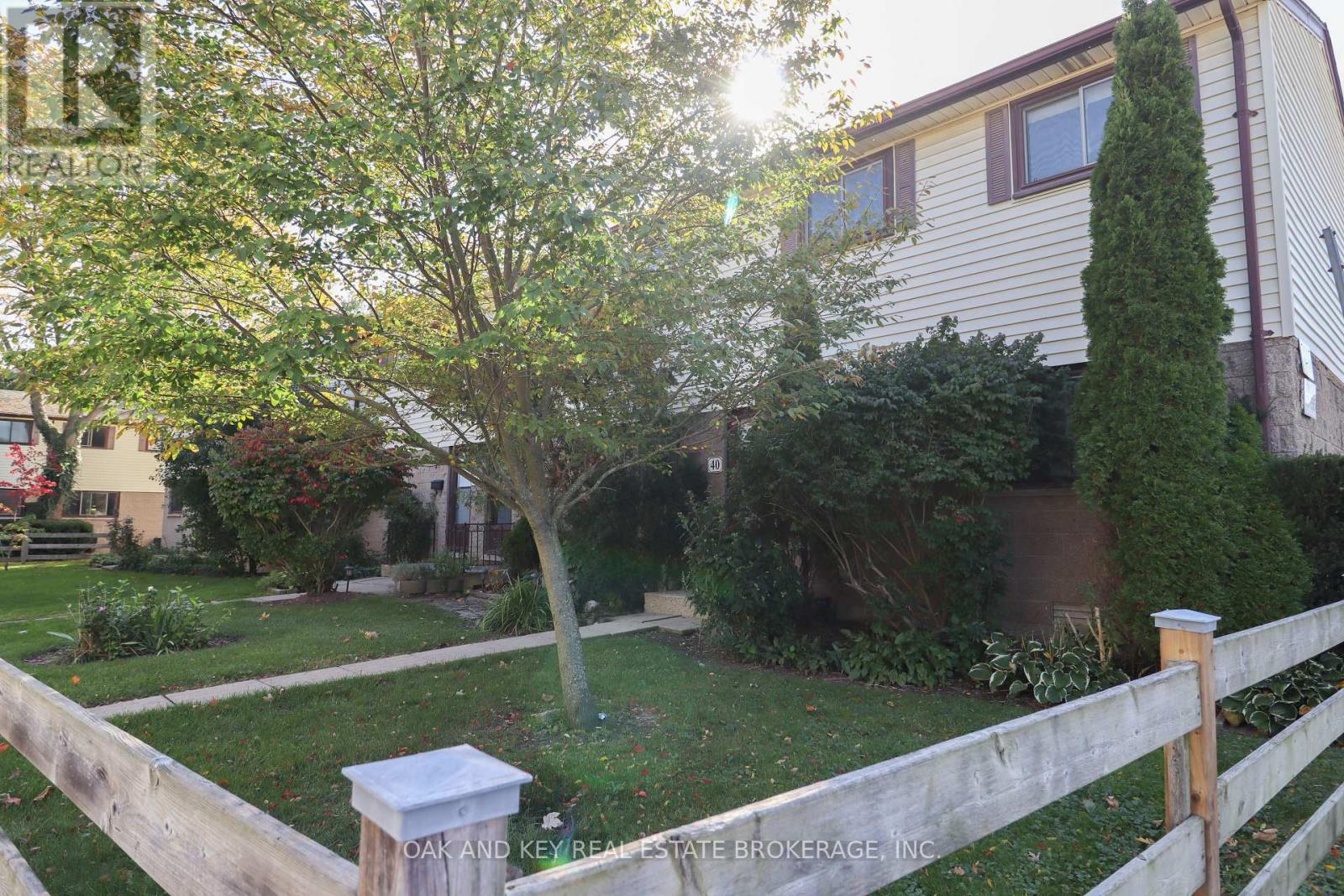 40 - 825 Dundalk Drive, London South, Ontario  N6C 3V6 - Photo 2 - X13876370