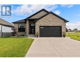 3910 PARK STREET, Plympton-Wyoming, Ontario