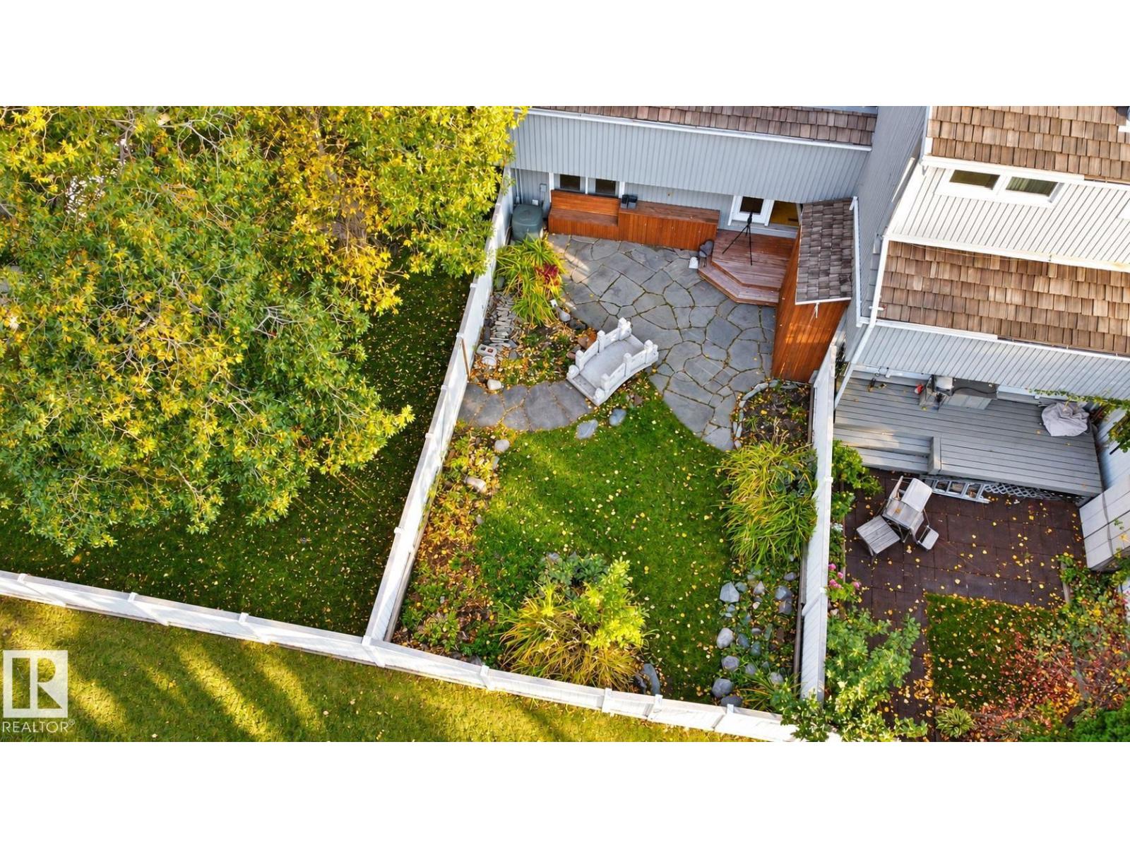 3022 108 ST NW