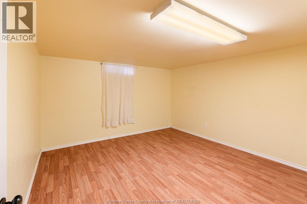 2505 Longfellow, Windsor, Ontario  N9E 2K8 - Photo 23 - 26024843