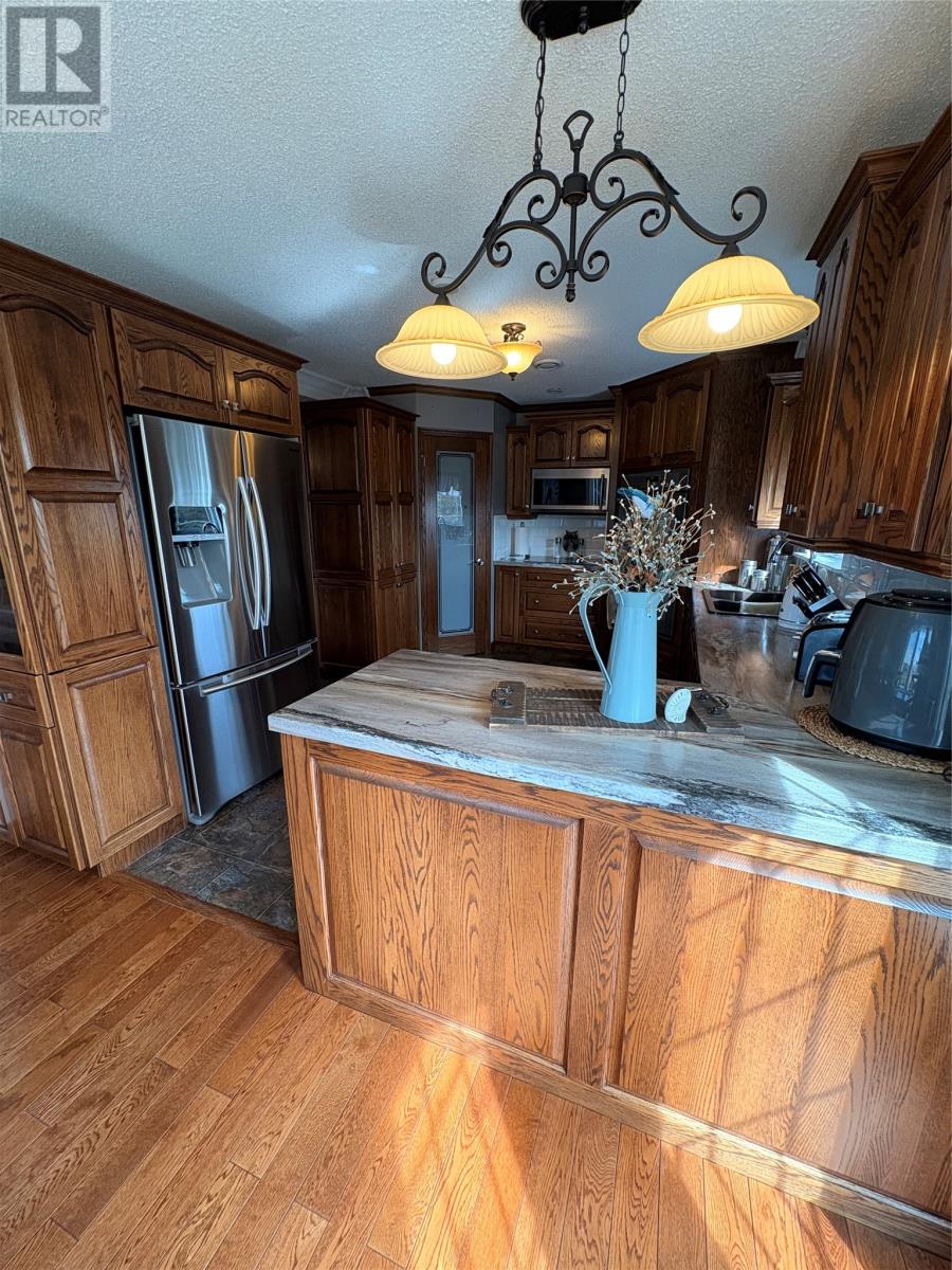 216 470 Route, Burnt Islands — photo 11