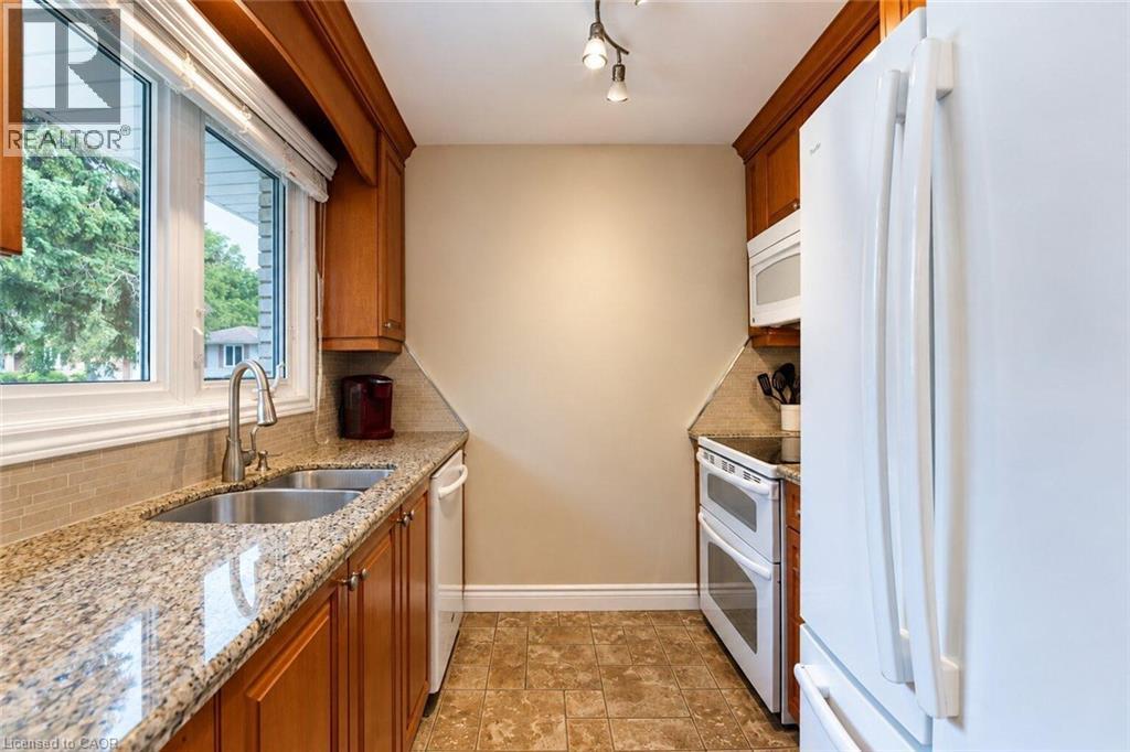 12 Brae Crest Drive, Hamilton, Ontario  L8G 3A6 - Photo 13 - 40865963