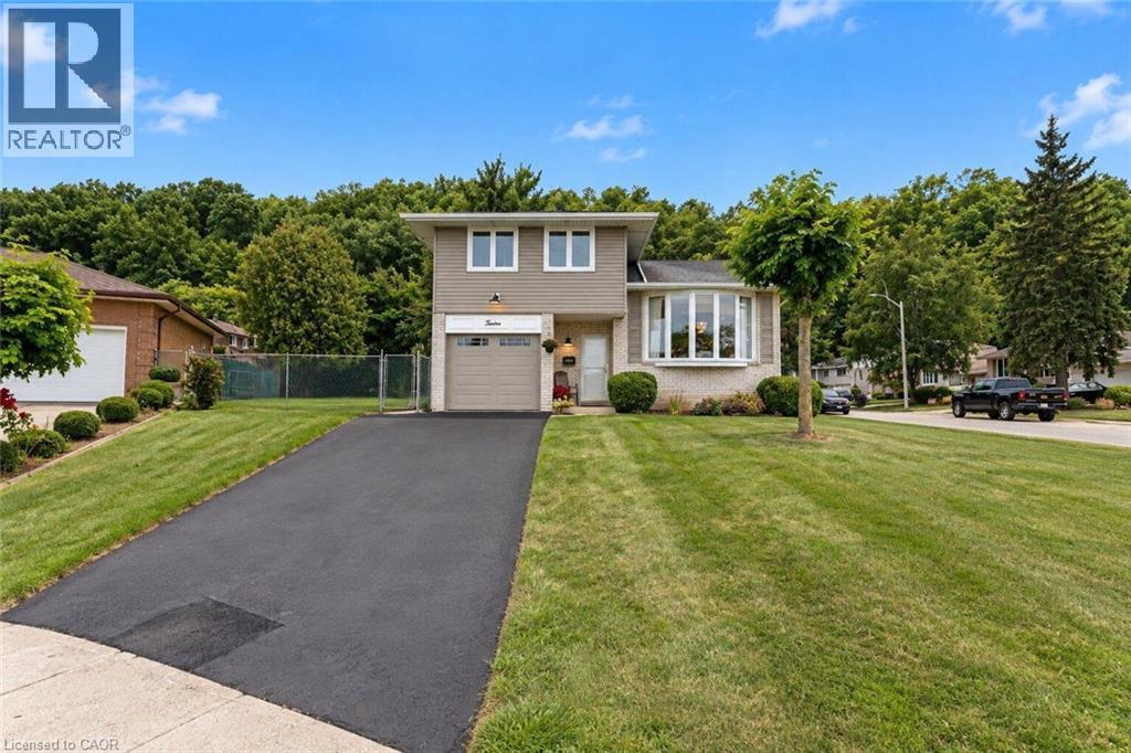 12 Brae Crest Drive, Hamilton, Ontario  L8G 3A6 - Photo 2 - 40865963