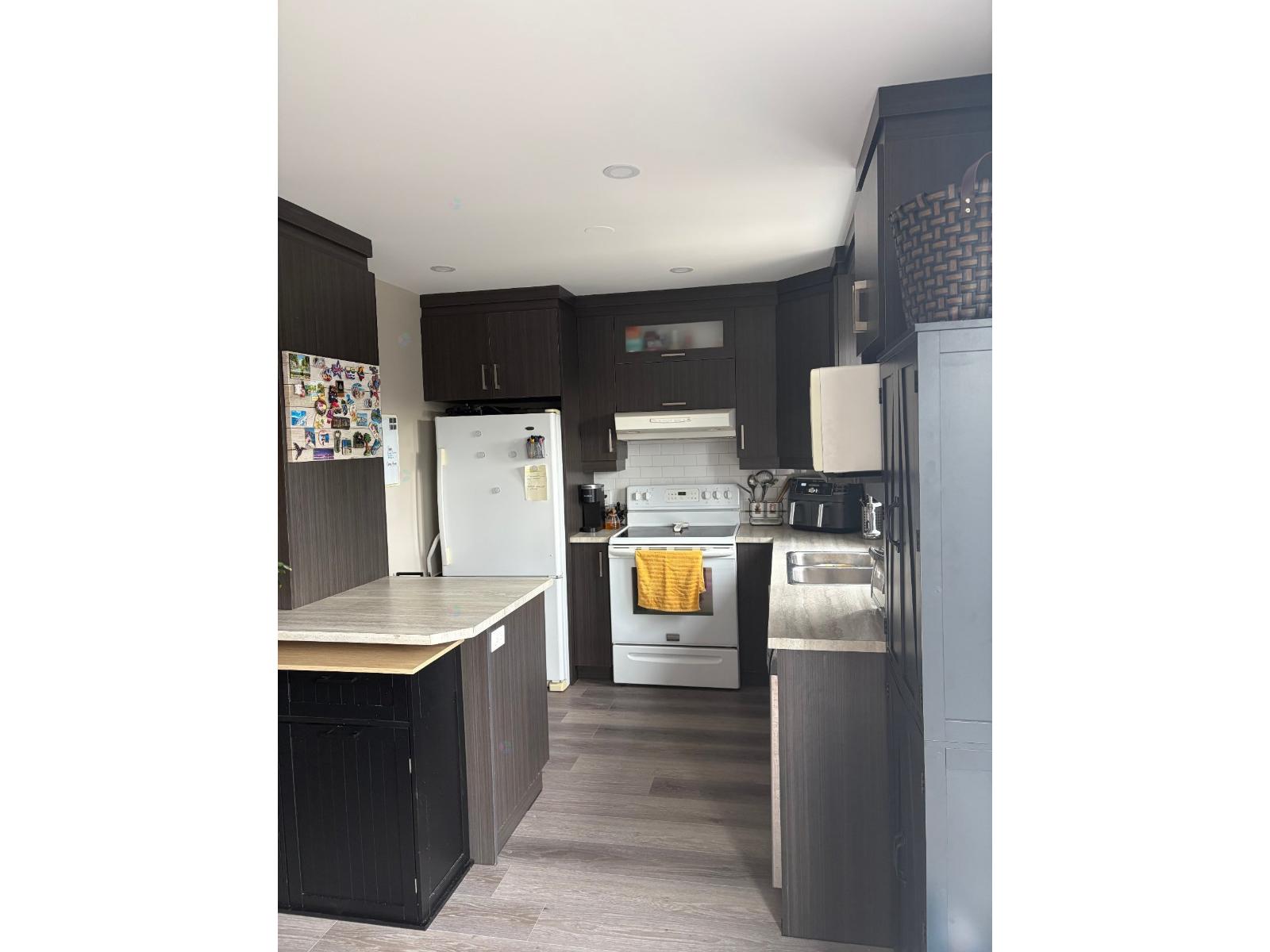 116C Rue Logan Sainte-Martine Quebec Canada J6R1L7 3