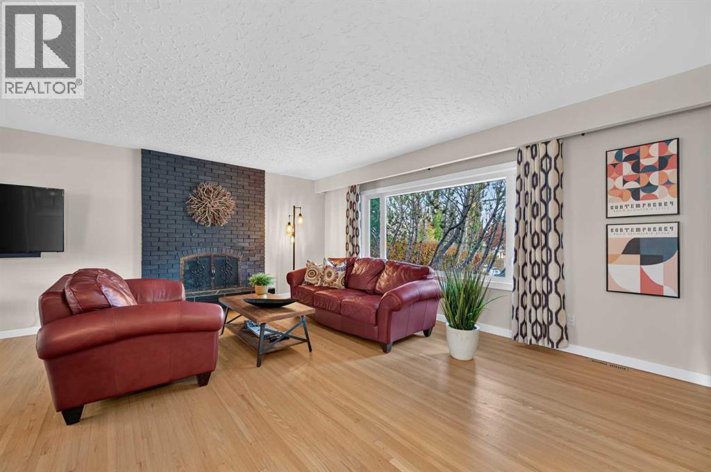 4124 19 Street NW, Calgary, Alberta  T2L 2B6 - Photo 7 - A2350833