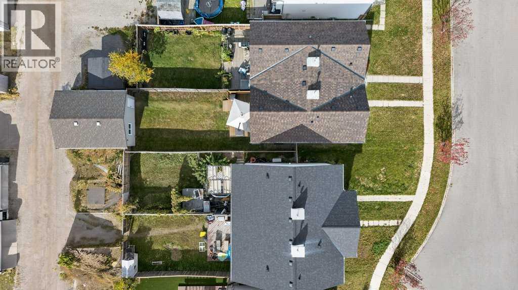 223 Elgin Point SE