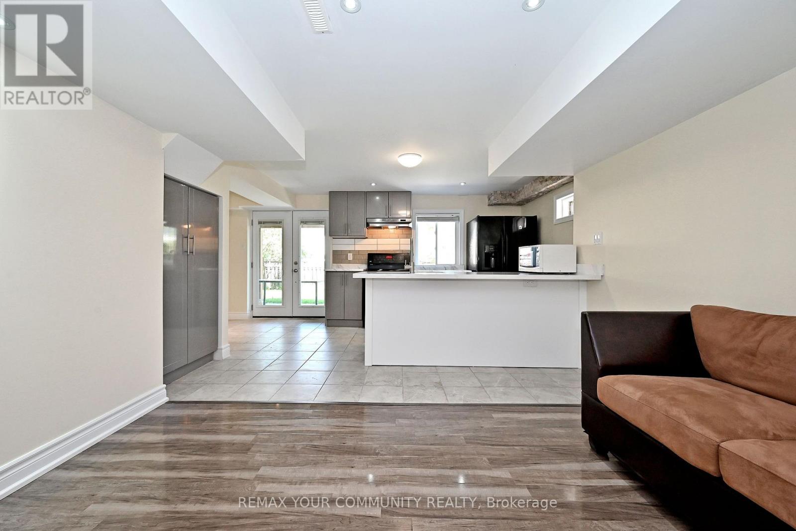 73 Laurendale Avenue, Georgina, Ontario  L4P 4G1 - Photo 30 - N13581904