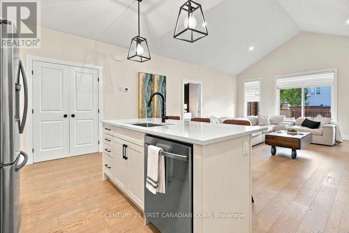 12 Briscoe Crescent, Strathroy-Caradoc, Ontario  N7G 4E1 - Photo 19 - X13874170
