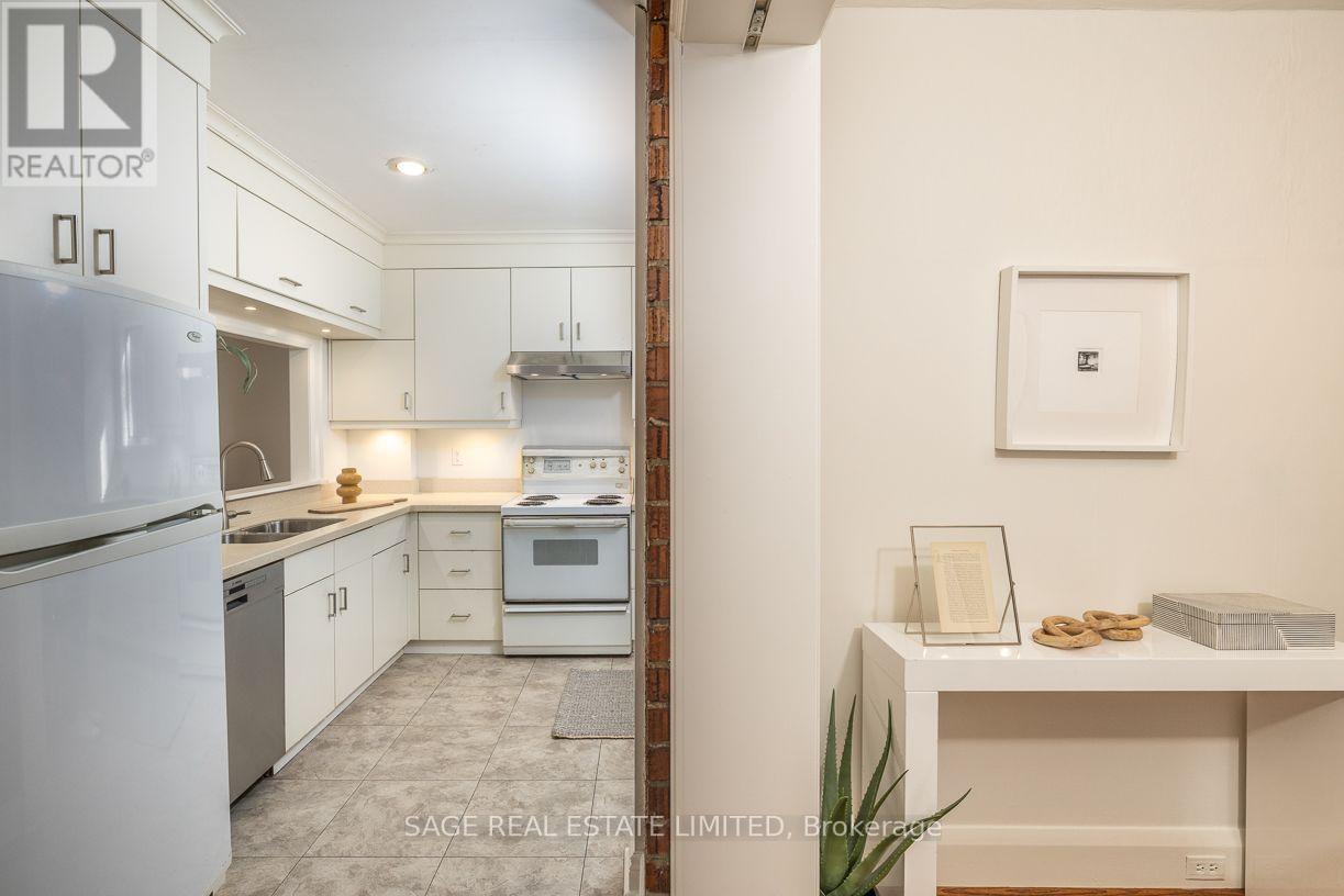 165 Craighurst Avenue, Toronto, Ontario  M4R 1K1 - Photo 13 - C13876394