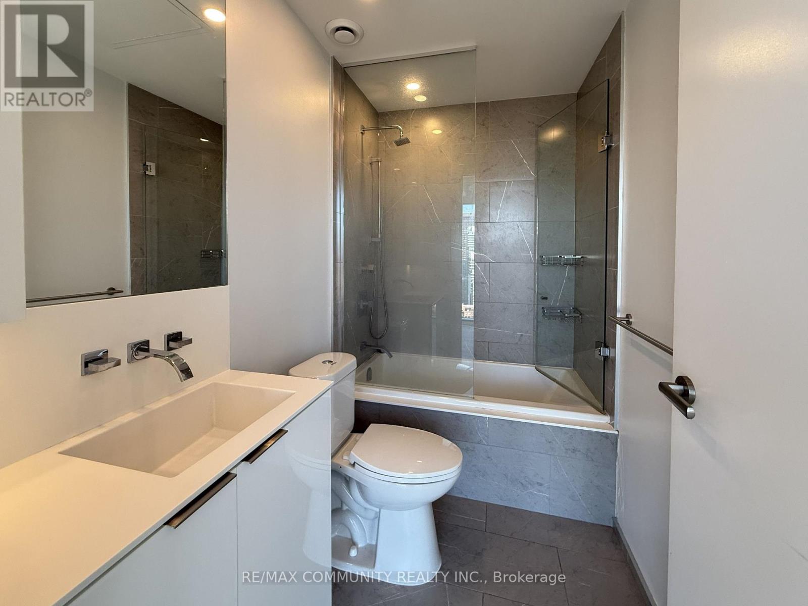 2102 - 16 Bonnycastle Street, Toronto, Ontario  M5A 0C9 - Photo 7 - C13876424