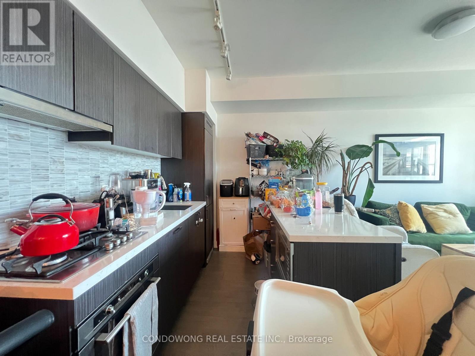 1108 - 501 St Clair Avenue W, Toronto, Ontario  M5P 0A2 - Photo 2 - C13876444