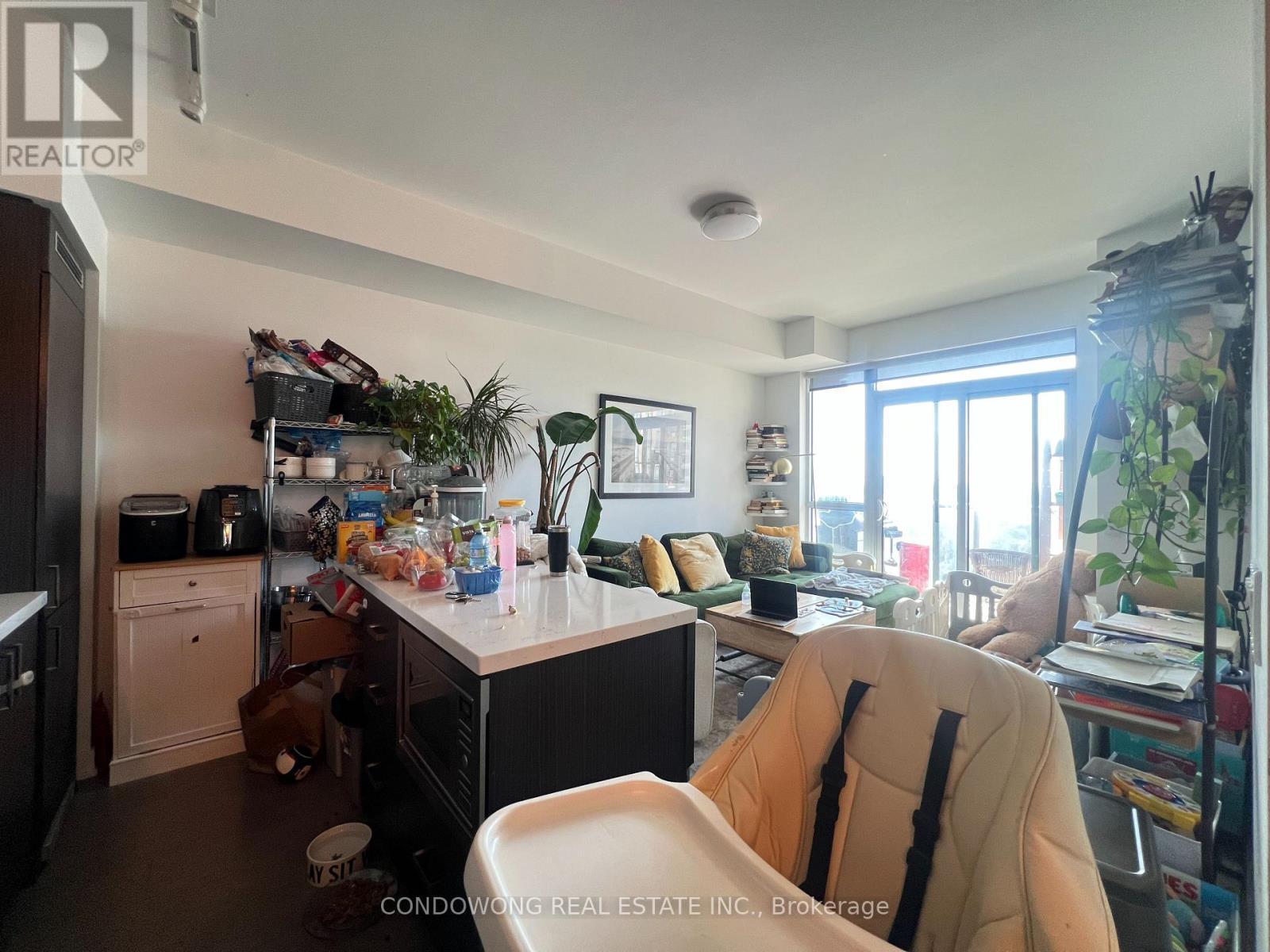 1108 - 501 St Clair Avenue W, Toronto, Ontario  M5P 0A2 - Photo 3 - C13876444