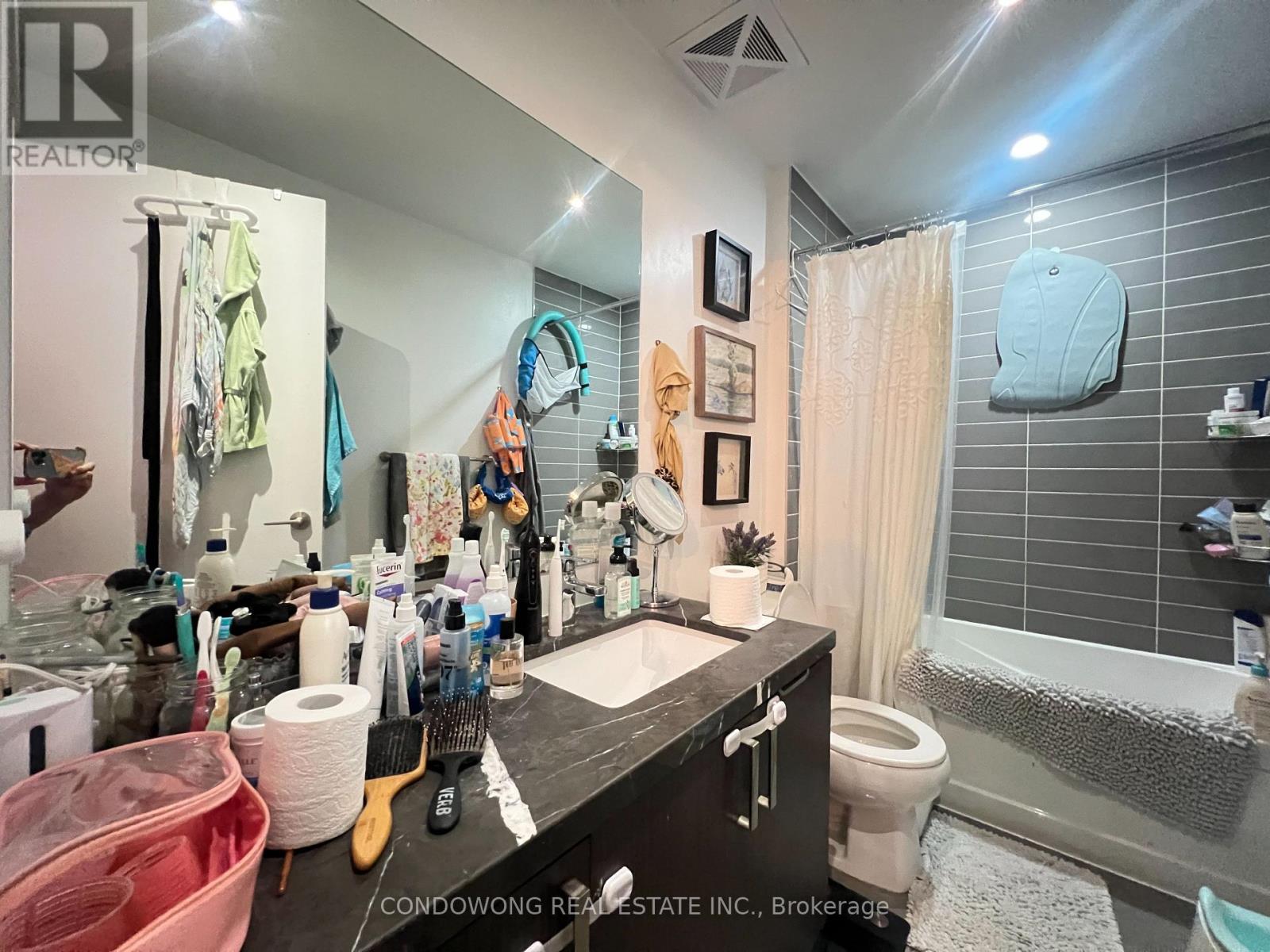1108 - 501 St Clair Avenue W, Toronto, Ontario  M5P 0A2 - Photo 5 - C13876444