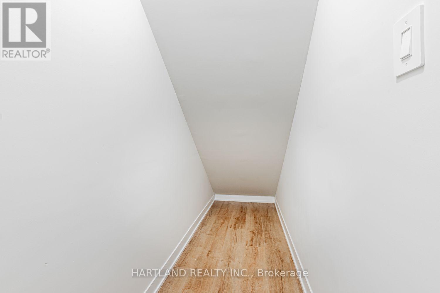 121 - 755 Omega Drive, Pickering, Ontario  L1V 0H1 - Photo 10 - E13876434