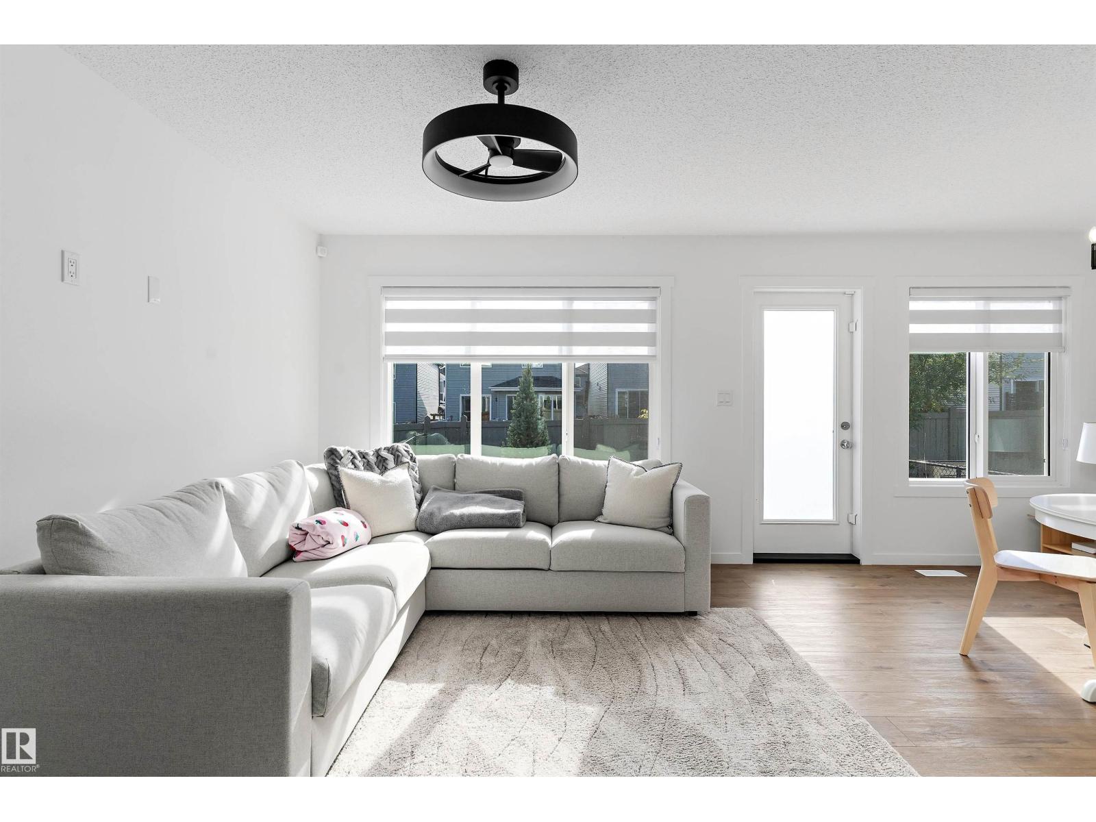 #8 13119 209 ST NW