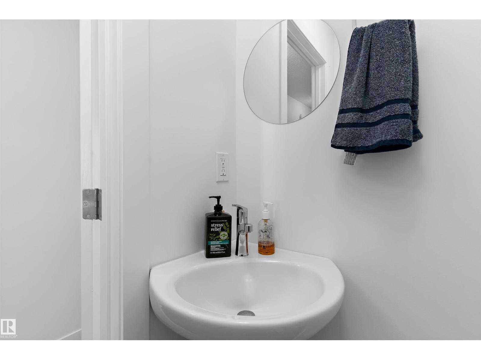 #8 13119 209 ST NW