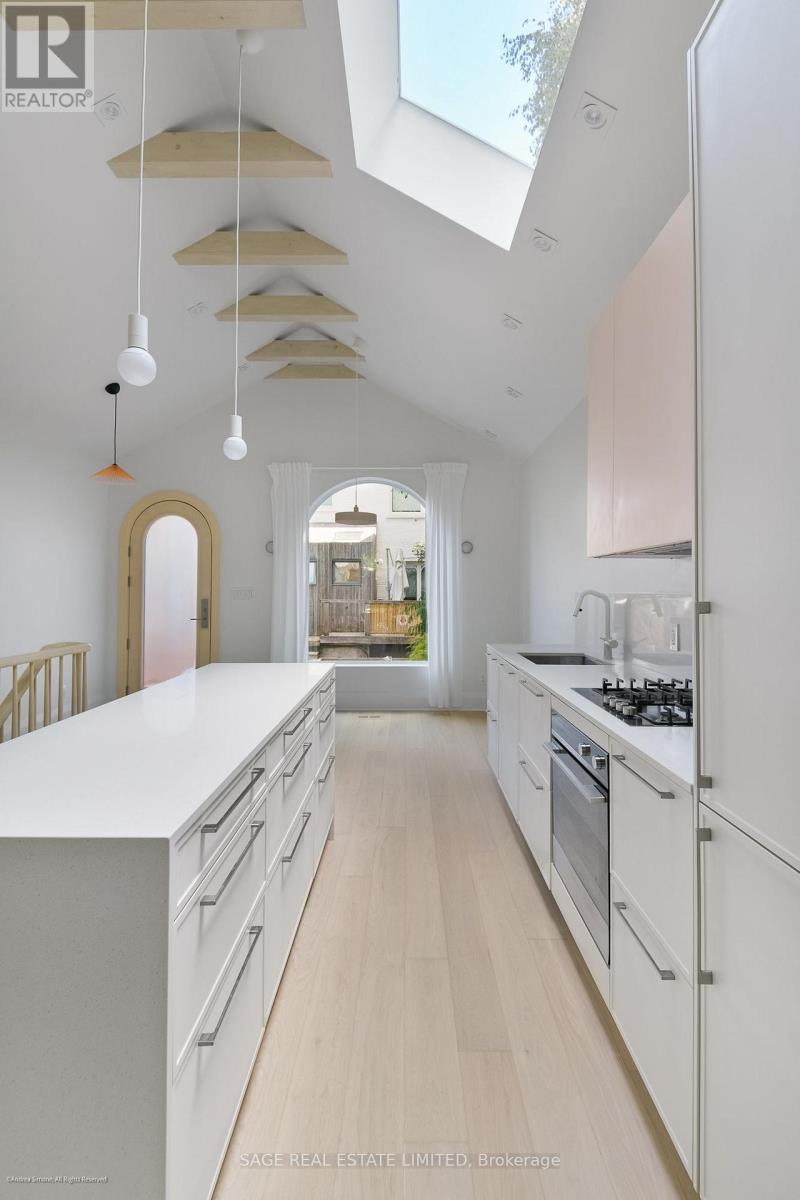 Laneway Suite - 46 Fuller Avenue, Toronto, Ontario  M6R 2C3 - Photo 10 - W13876302