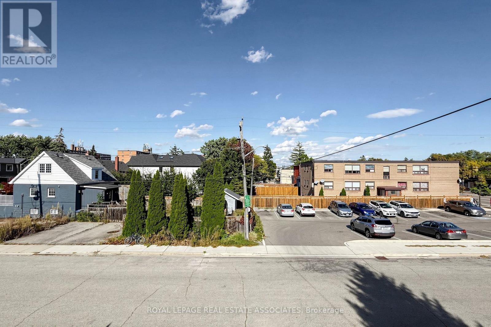 298 Lakeshore Road E, Mississauga, Ontario L5G 1H2 - Photo 40 - W13876388