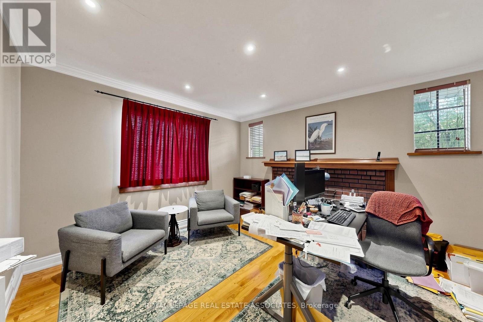 298 Lakeshore Road E, Mississauga, Ontario L5G 1H2 - Photo 6 - W13876388