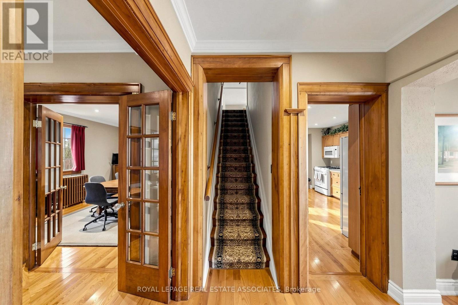298 Lakeshore Road, Mississauga, Ontario  L5G 1H2 - Photo 29 - W13876398