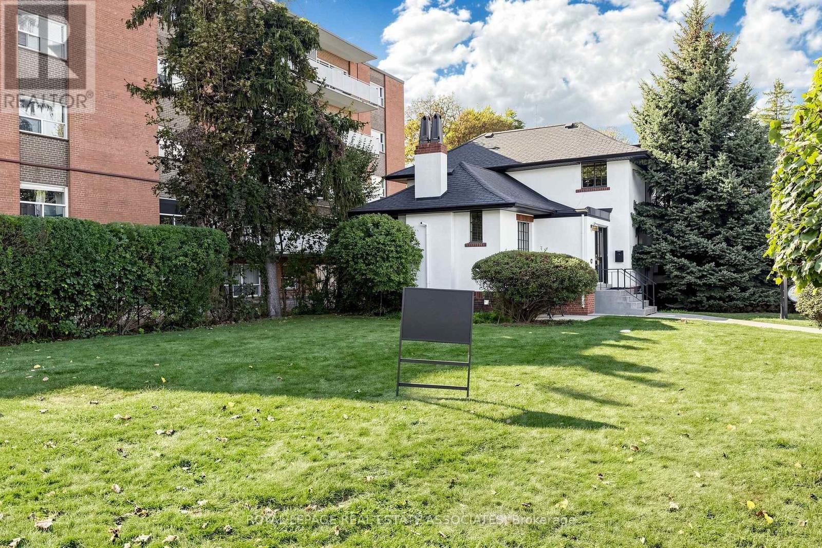 298 Lakeshore Road, Mississauga, Ontario  L5G 1H2 - Photo 41 - W13876398