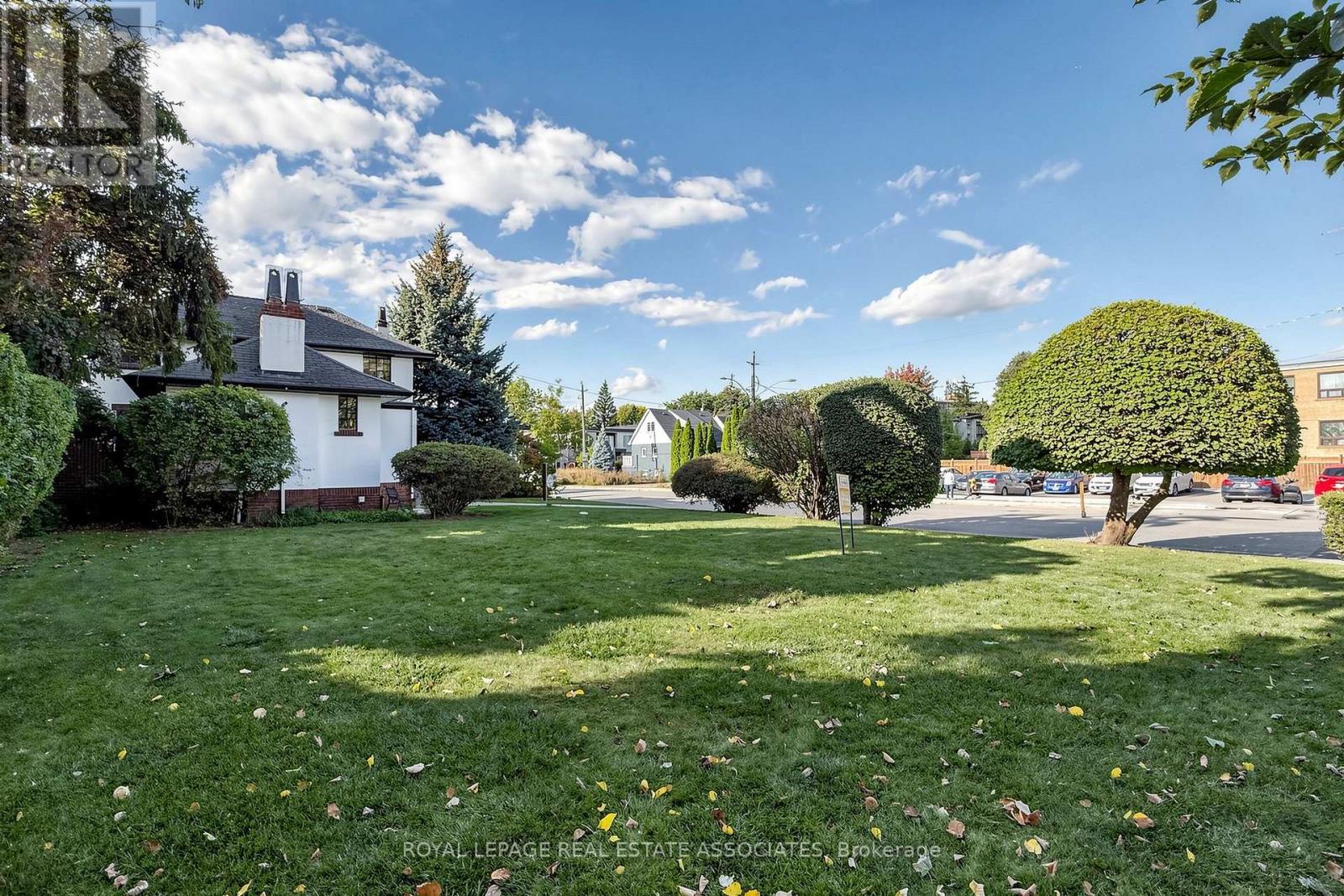 298 Lakeshore Road, Mississauga, Ontario  L5G 1H2 - Photo 45 - W13876398