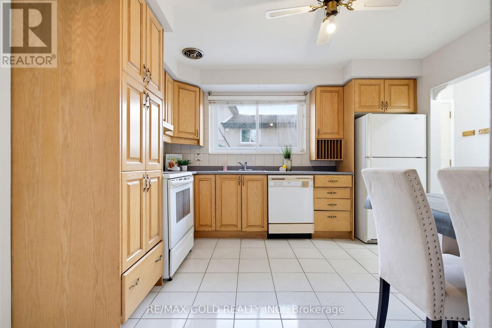 64 Doncaster Road, Brampton, Ontario  L6T 1T1 - Photo 7 - W13876414