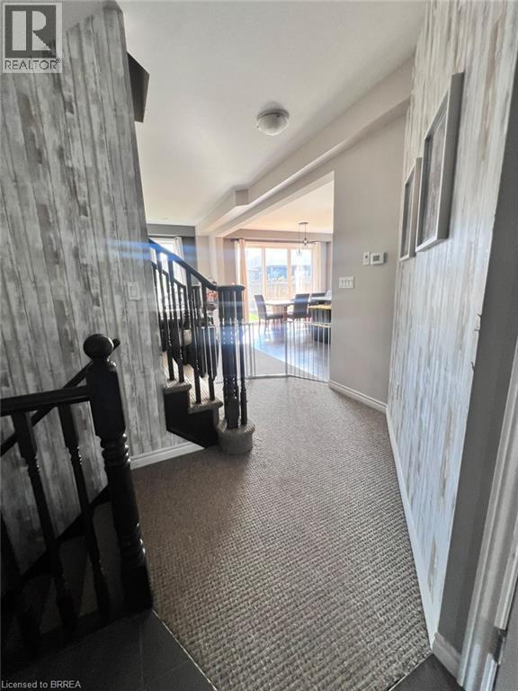 21 Vic Chambers Place, Paris, Ontario  N3L 0E6 - Photo 3 - 40869087