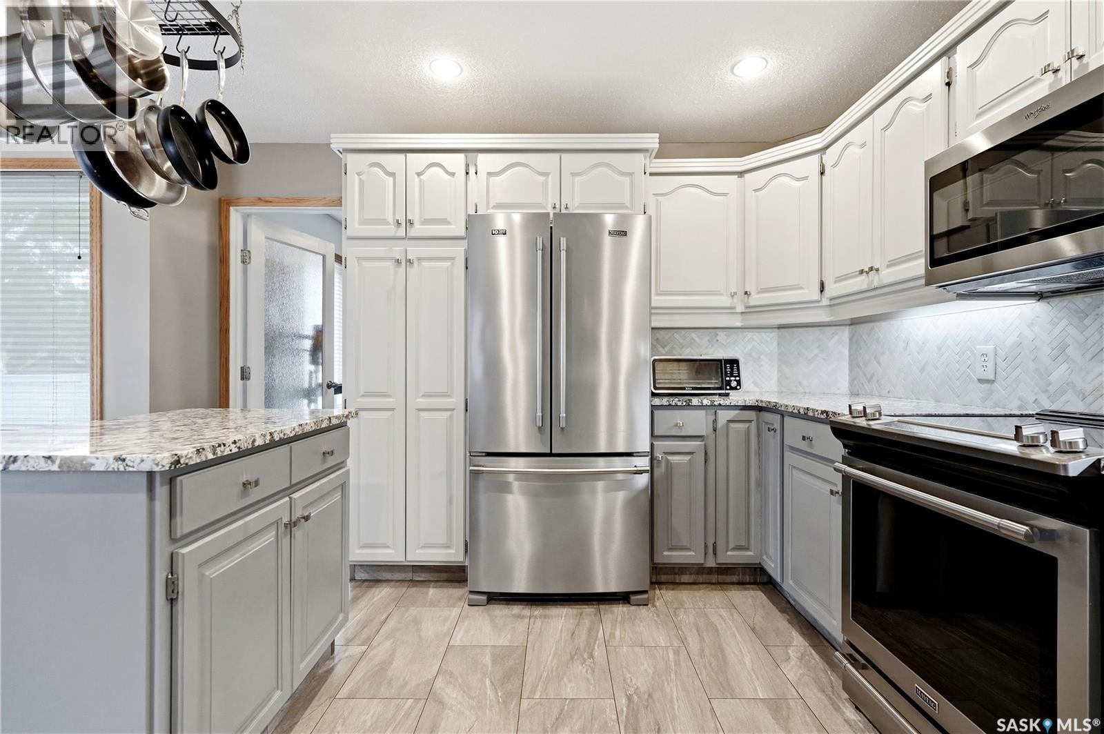 3360 Deiter Bay, Regina, Saskatchewan  S4V 2V9 - Photo 13 - SK050599