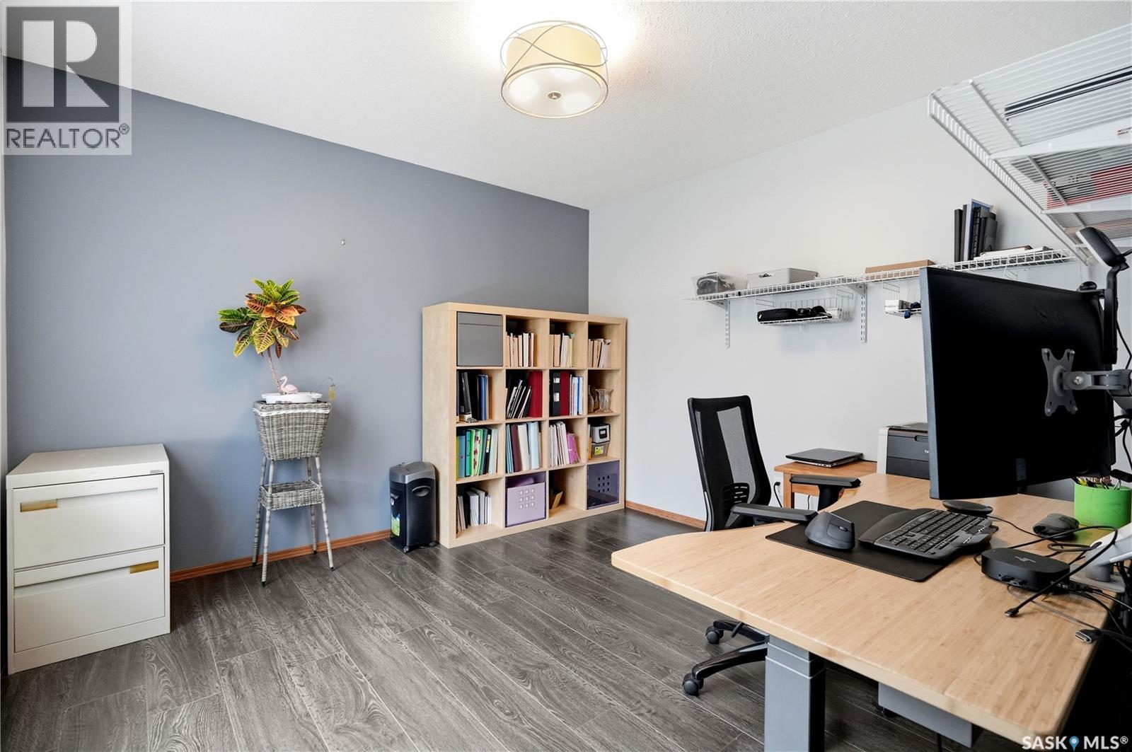 3360 Deiter Bay, Regina, Saskatchewan  S4V 2V9 - Photo 17 - SK050599