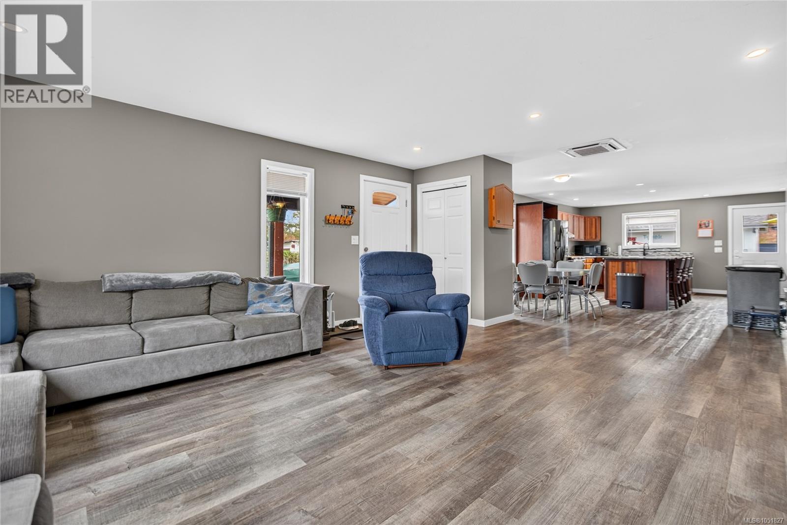 3386 Lake Trail Rd