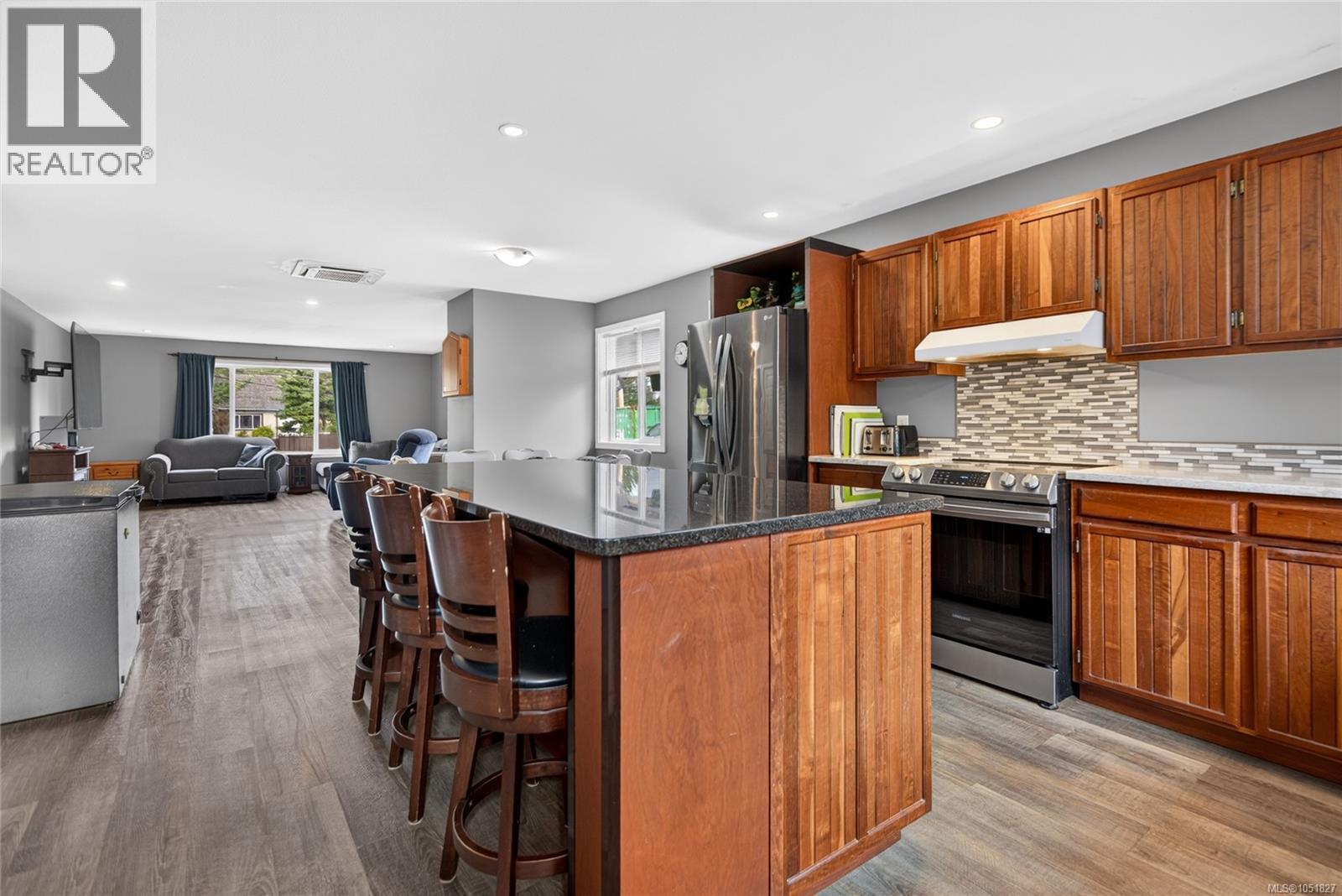 3386 Lake Trail Rd