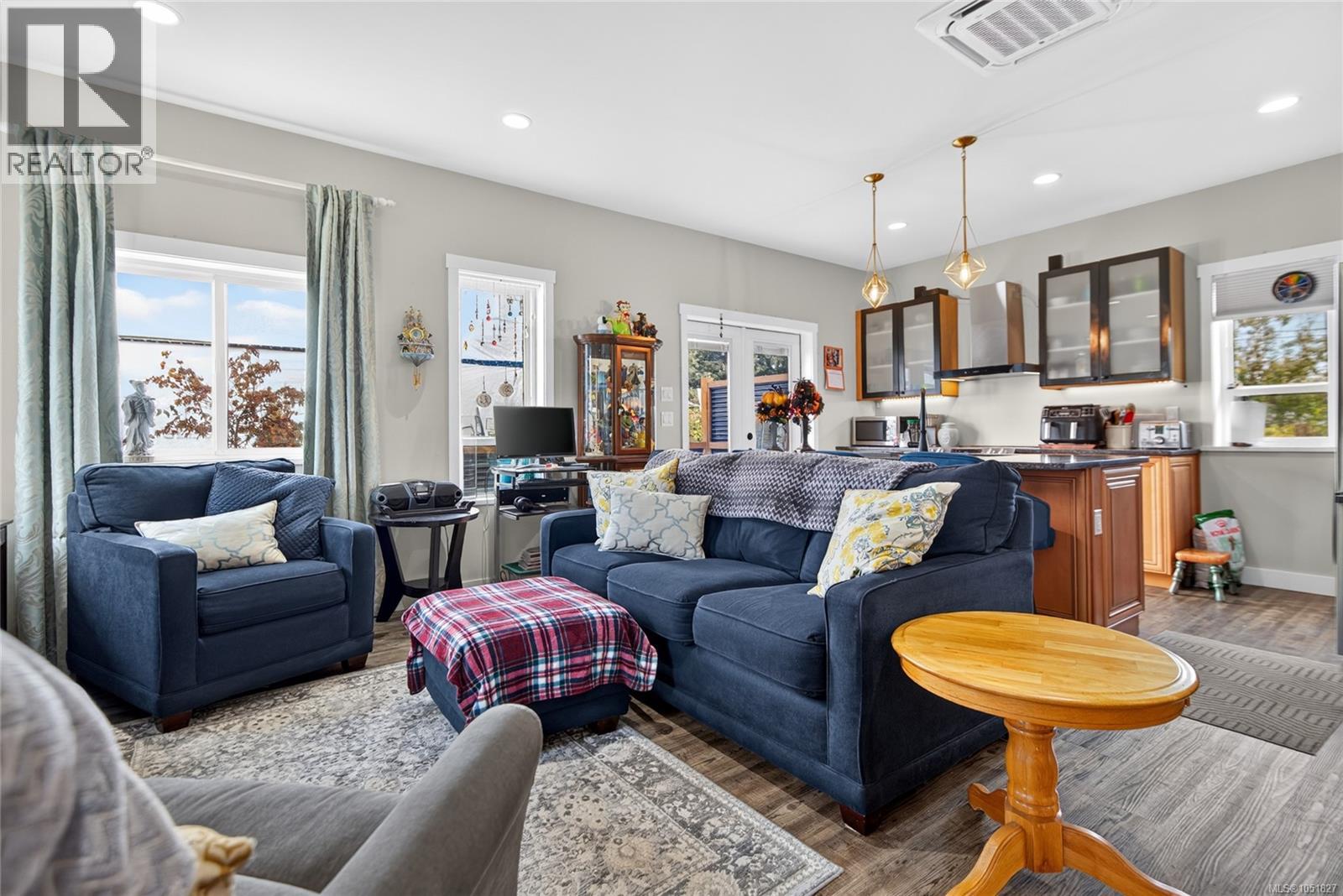 3386 Lake Trail Rd
