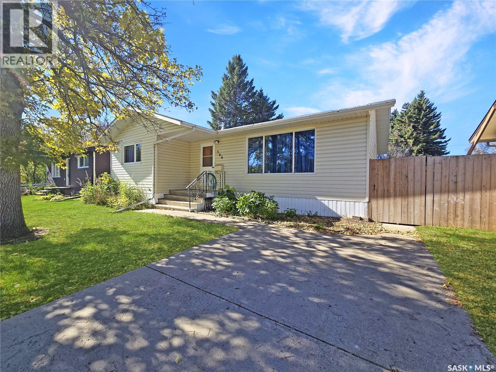 366 Hudson Avenue, Fort Qu'appelle, Saskatchewan  S0G 1S0 - Photo 1 - SK050593