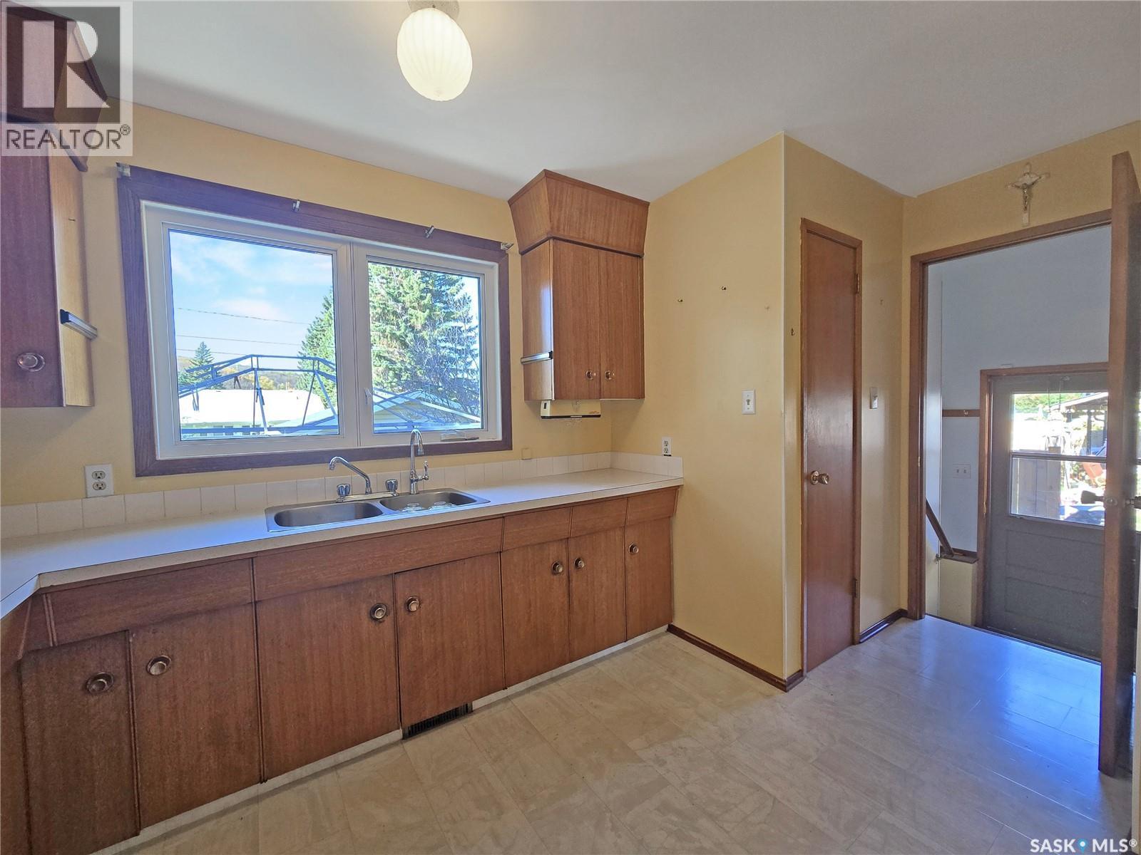 366 Hudson Avenue, Fort Qu'appelle, Saskatchewan  S0G 1S0 - Photo 8 - SK050593