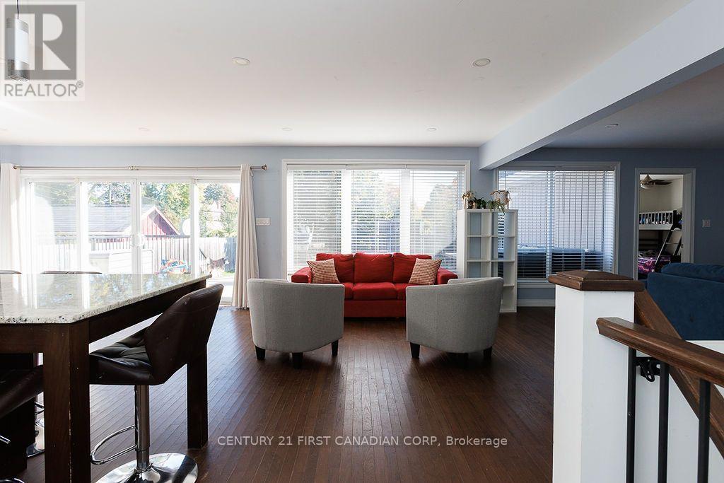 1010 Dearness Drive, London South, Ontario  N6E 1N7 - Photo 13 - X13876510